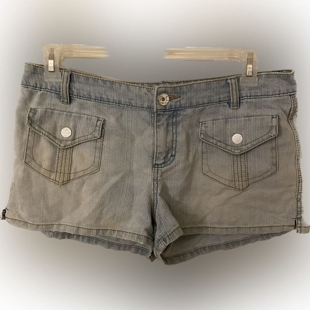 Vintage Y2K low rise Glo jeans shorts Snap button pocket closures Juniors 13